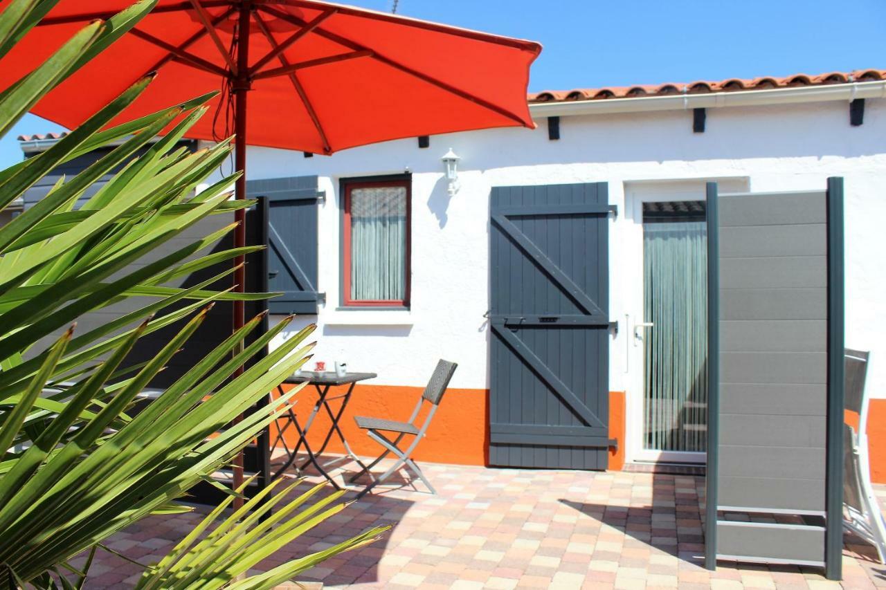 Gite Fleur De Mer La Rochelle Пюильборо Экстерьер фото